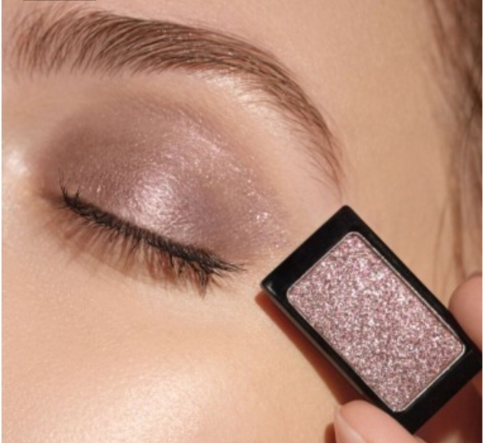 eyeshadow 835