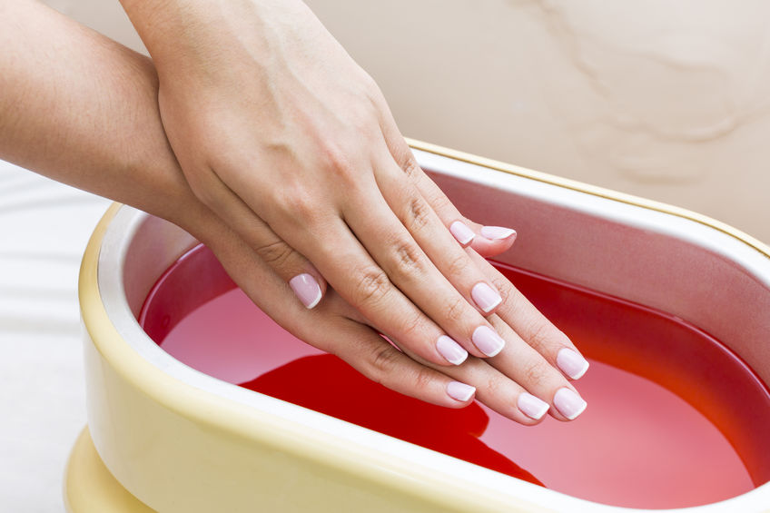MANICURA SEMIPERMANENTE + EXFOLIANTE+PARAFINA